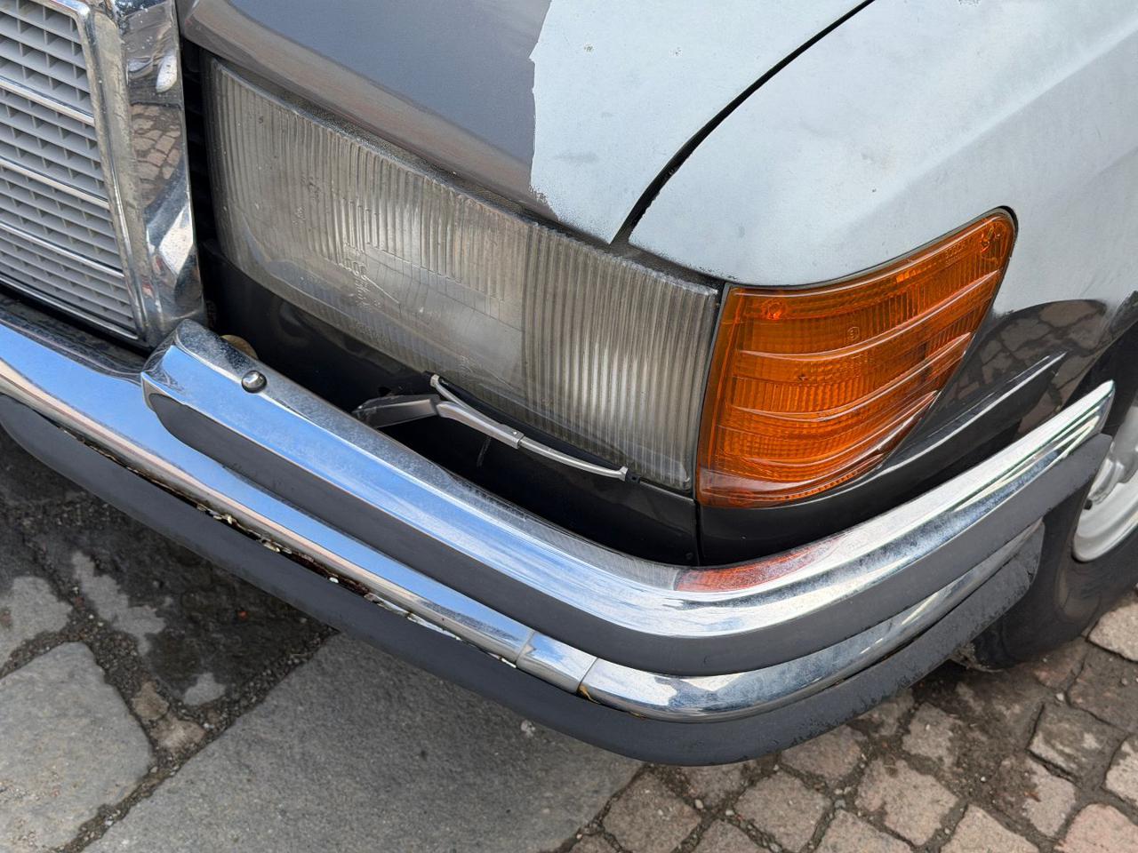 MERCEDES-BENZ 450 450 SEL 6.9 - 33