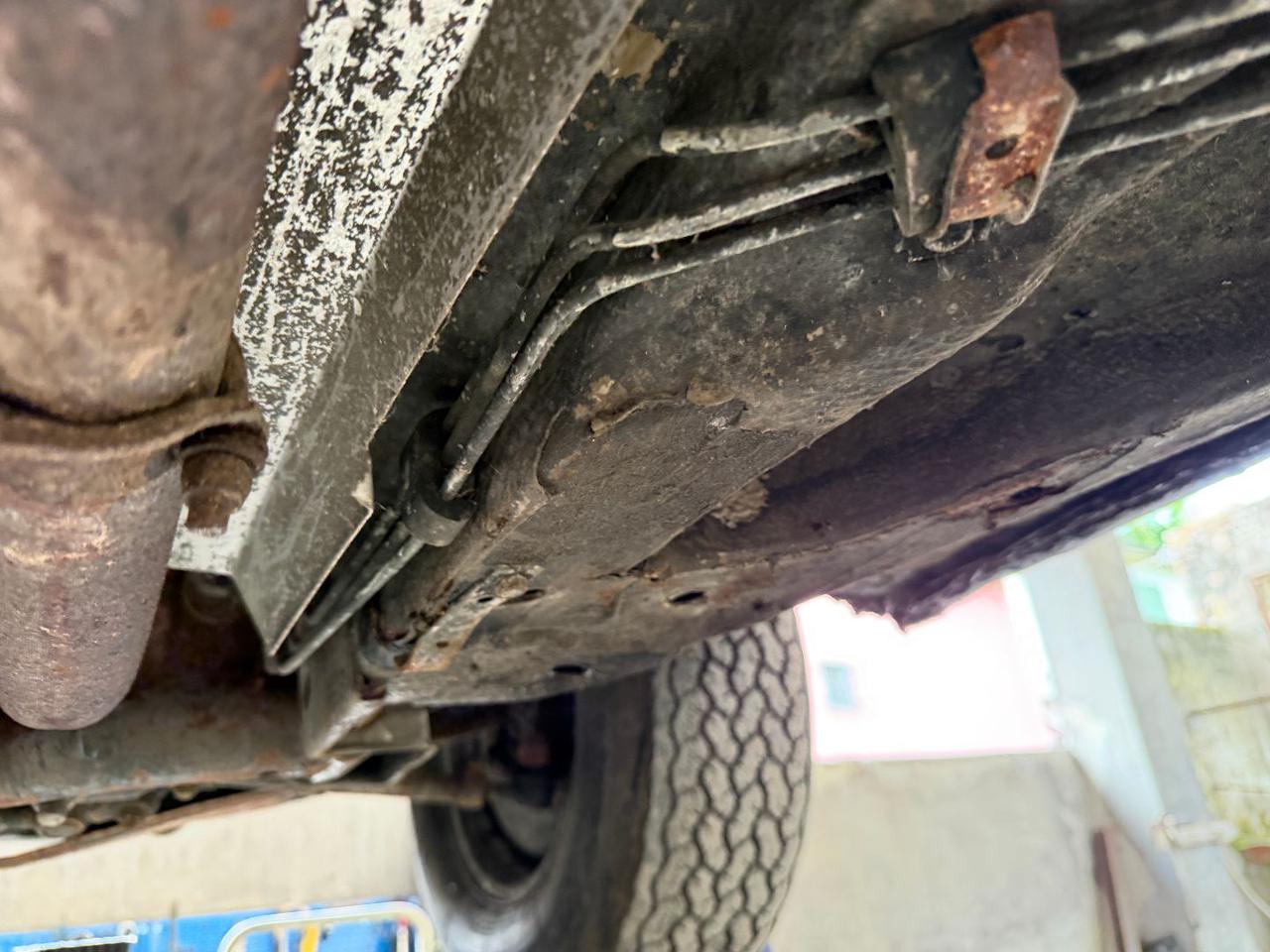 MERCEDES-BENZ 450 450 SEL 6.9 - 61