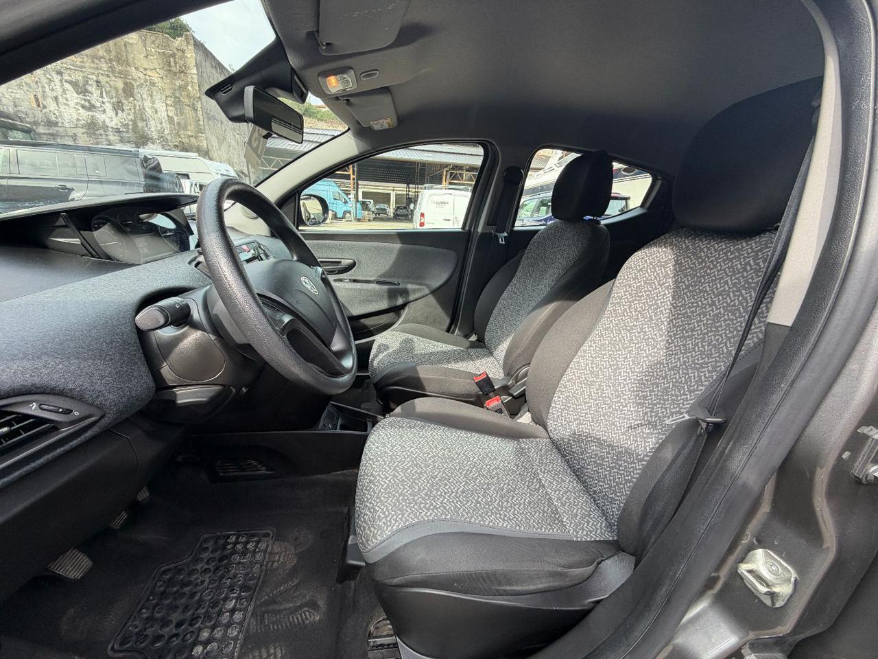 LANCIA Ypsilon 1.0 FireFly 5 porte S&S Hybrid Silver Plus 5 POSTI - 9