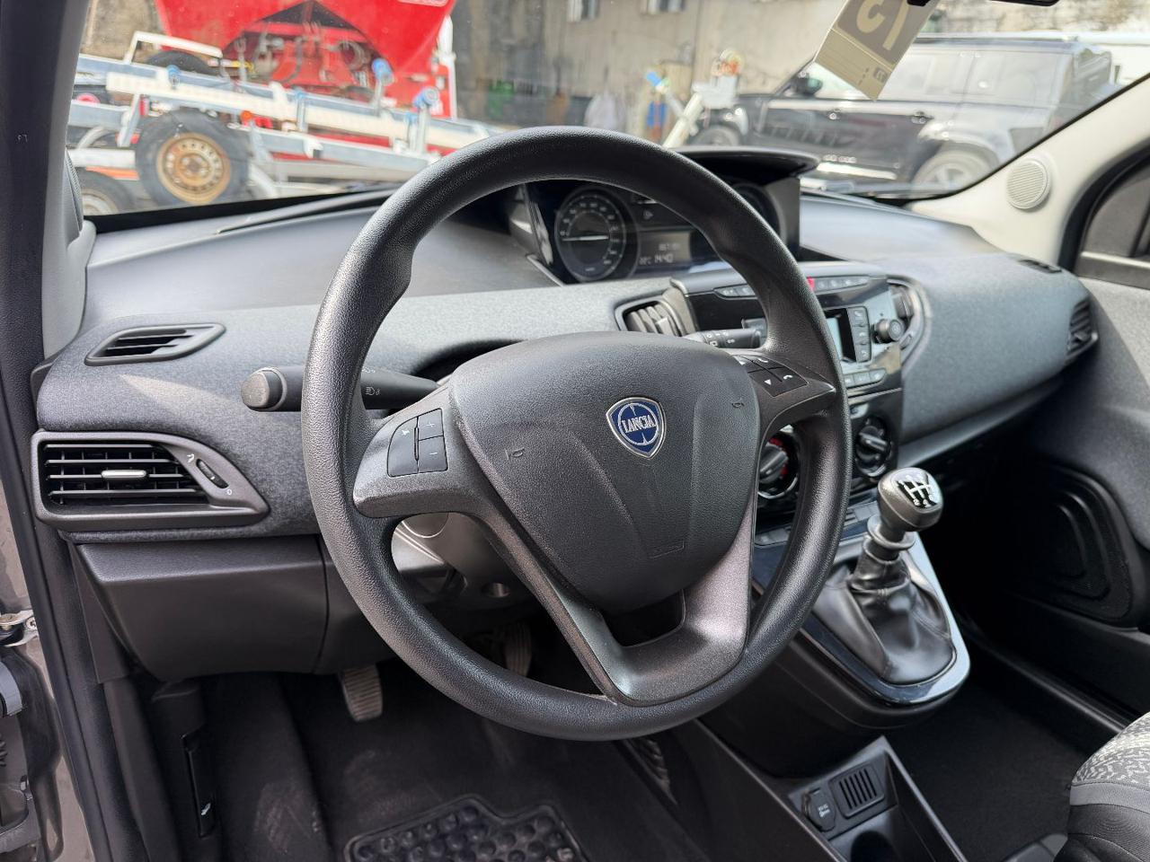 LANCIA Ypsilon 1.0 FireFly 5 porte S&S Hybrid Silver Plus 5 POSTI - 10