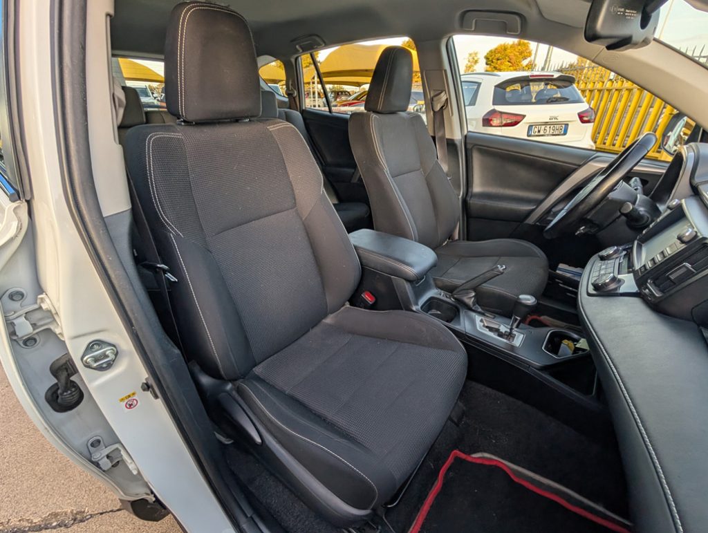 TOYOTA RAV 4 RAV4 2.5 Hybrid 2WD Active - 21