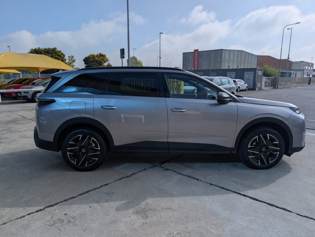 PEUGEOT 5008 Hybrid 145 e-DCS6 Allure 7 POSTI GARANZIA 03.2029 - 4
