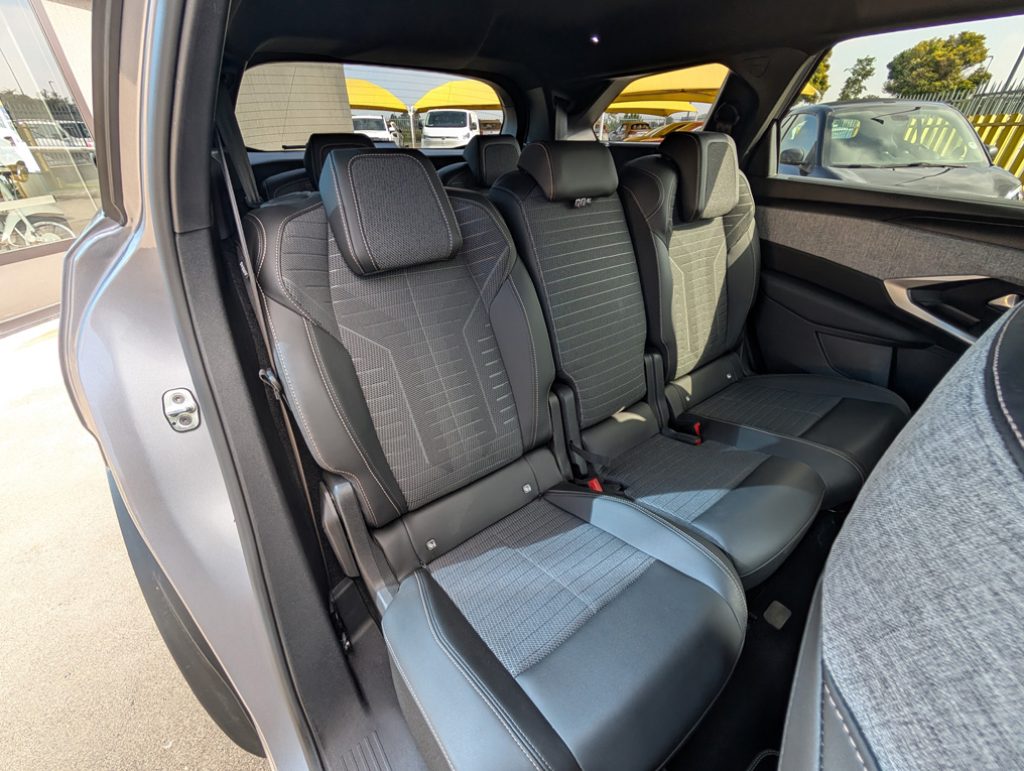 PEUGEOT 5008 Hybrid 145 e-DCS6 Allure 7 POSTI GARANZIA 03.2029 - 30