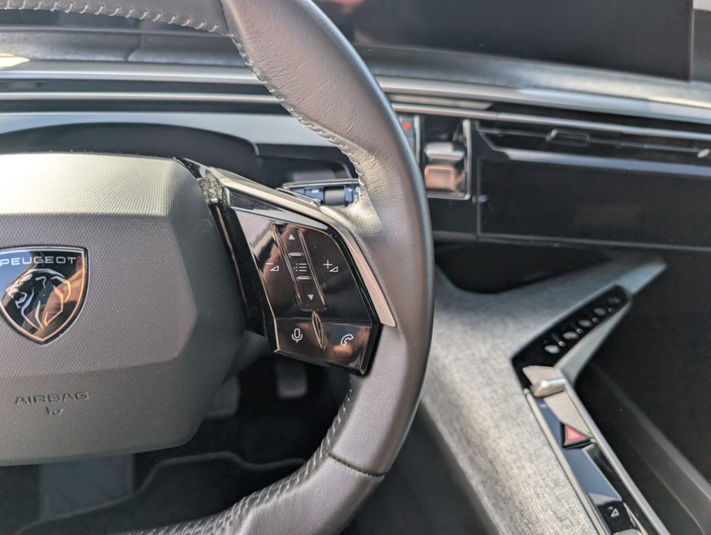 PEUGEOT 5008 Hybrid 145 e-DCS6 Allure 7 POSTI GARANZIA 03.2029 - 34