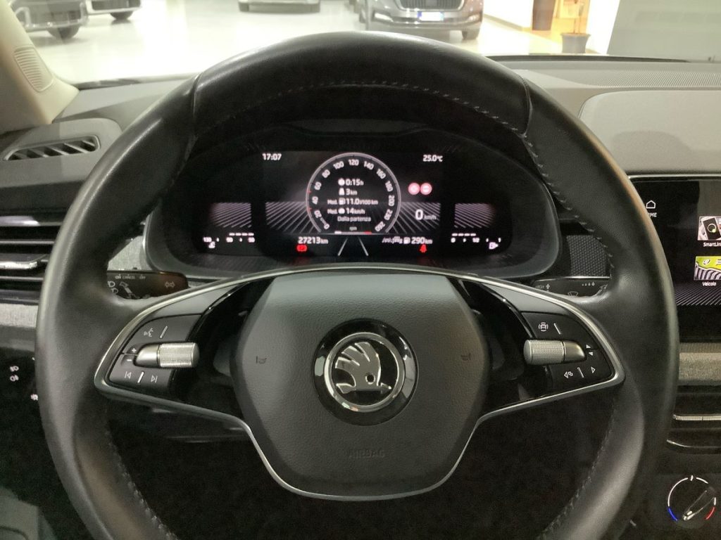 SKODA Kamiq 1.0 TSI Selection - 18