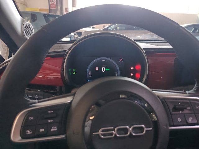 FIAT 600e — foto 21 di 33