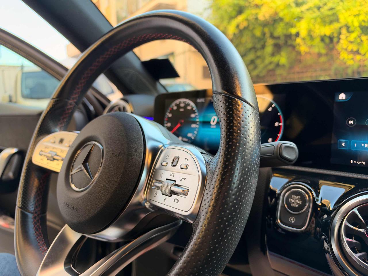 MERCEDES-BENZ A 180 d Automatic Premium AMG - 19