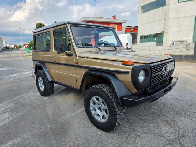 MERCEDES-BENZ G Oro metallizzato