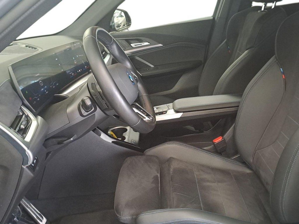 BMW iX1 xDrive 30 Msport - 9