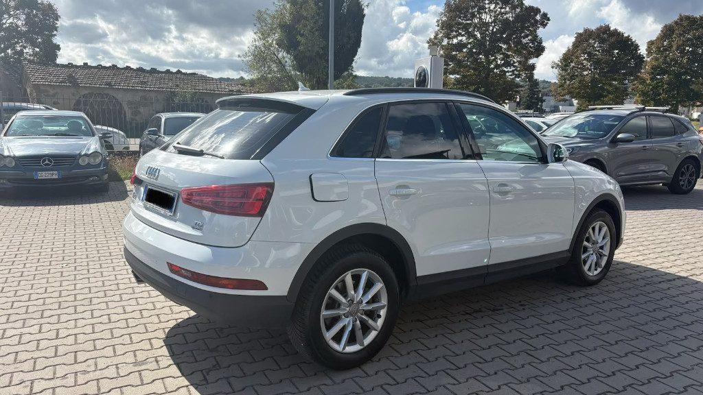 AUDI Q3 2.0 TDI 150 CV quattro S tronic Design - 3