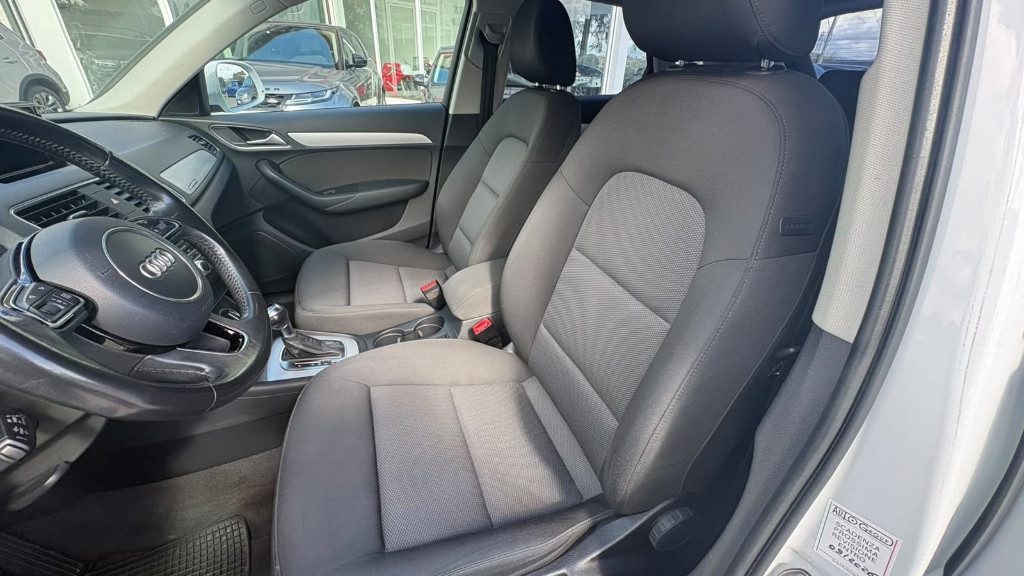 AUDI Q3 2.0 TDI 150 CV quattro S tronic Design - 9