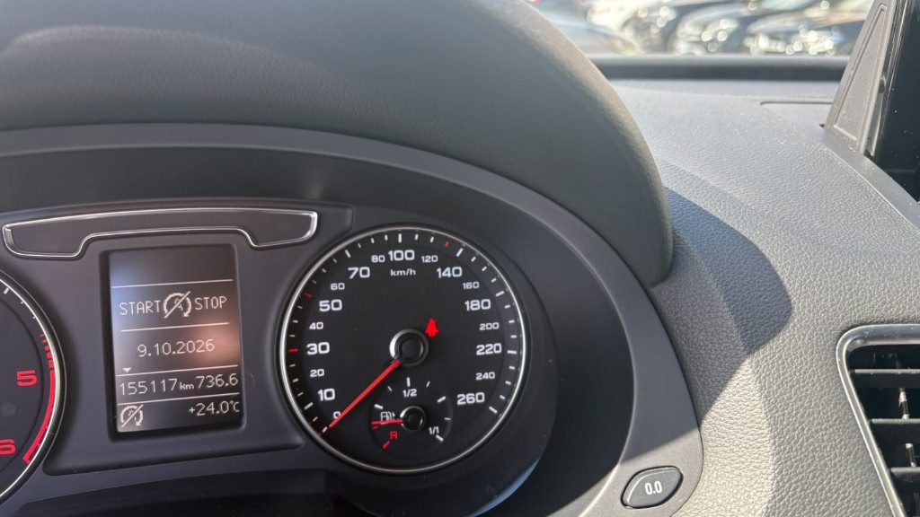 AUDI Q3 2.0 TDI 150 CV quattro S tronic Design - 12