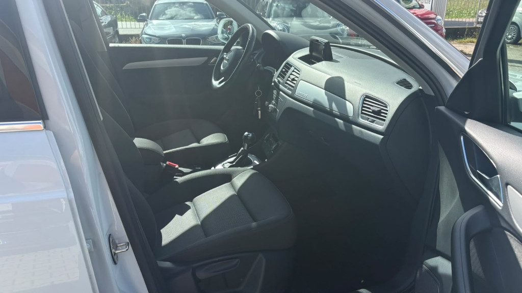 AUDI Q3 2.0 TDI 150 CV quattro S tronic Design - 22
