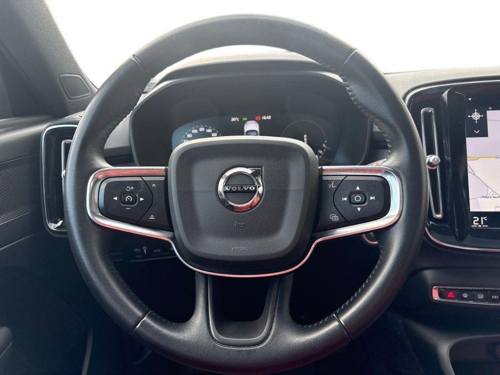VOLVO XC40 T5 Recharge Plug-in Hybrid Inscription + Tetto Apr - 18