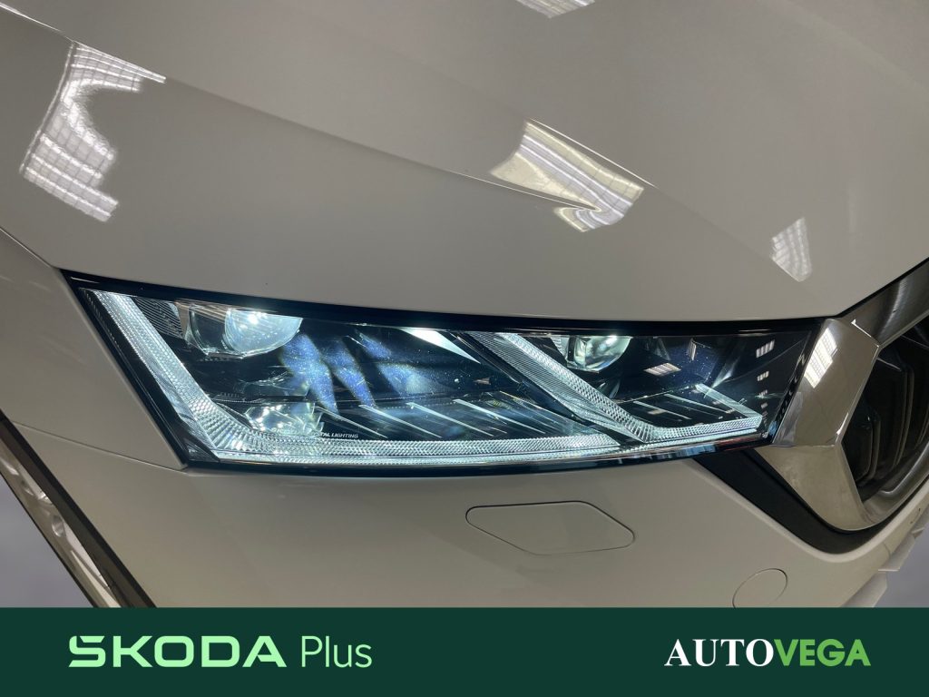 SKODA Octavia wagon 2.0 tdi evo scout 4x4 150cv dsg - 19