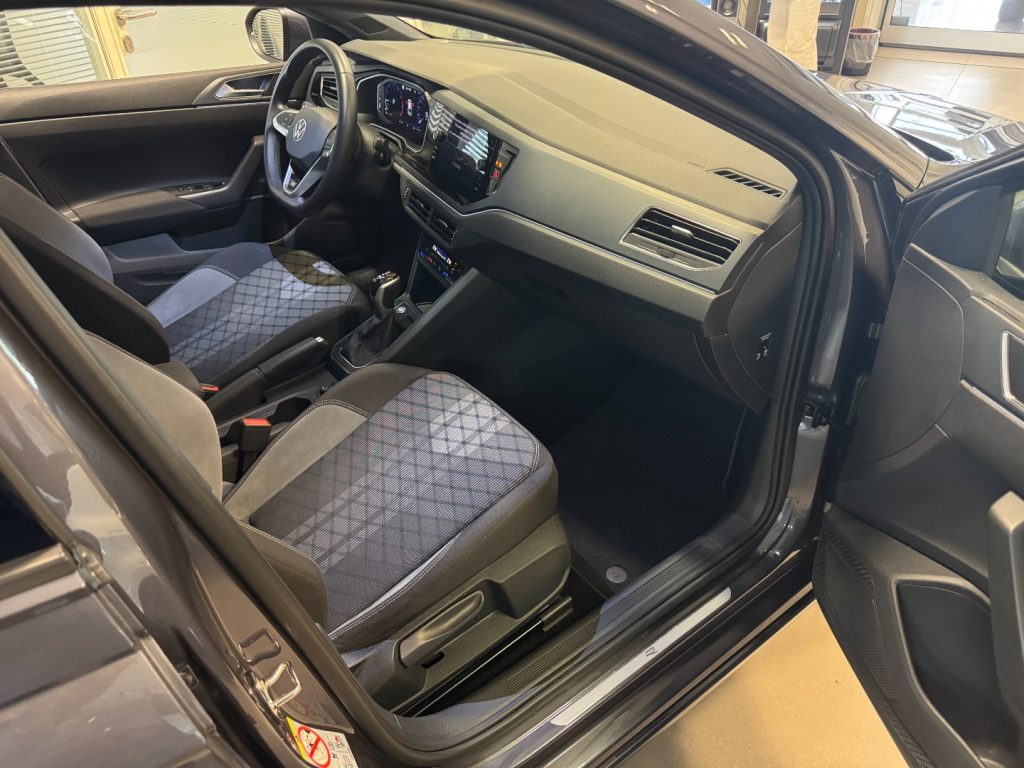 VOLKSWAGEN Taigo 1.0 TSI 115 CV DSG R-Line+IQLIGHT+18+CAMERA - 4