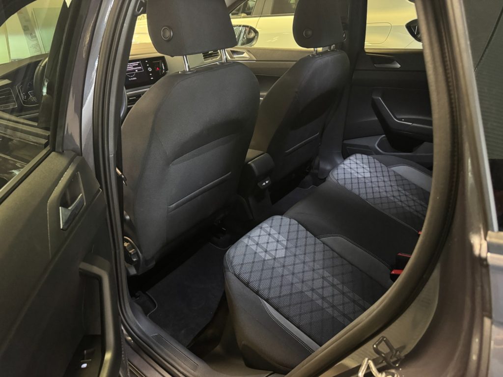 VOLKSWAGEN Taigo 1.0 TSI 115 CV DSG R-Line+IQLIGHT+18+CAMERA - 6