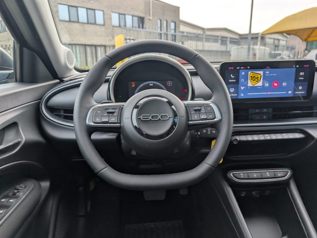 FIAT 600 Hybrid 110 CV DCT MHEV **KM0** - 11