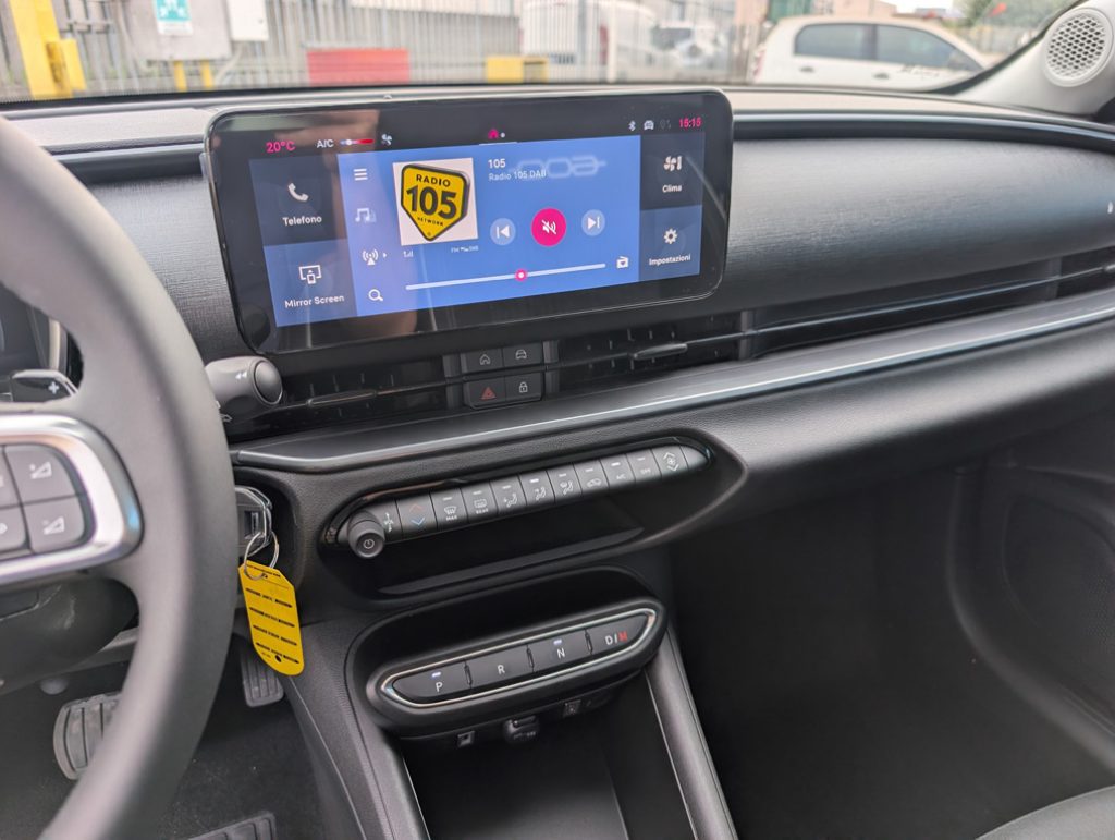 FIAT 600 Hybrid 110 CV DCT MHEV **KM0** - 12