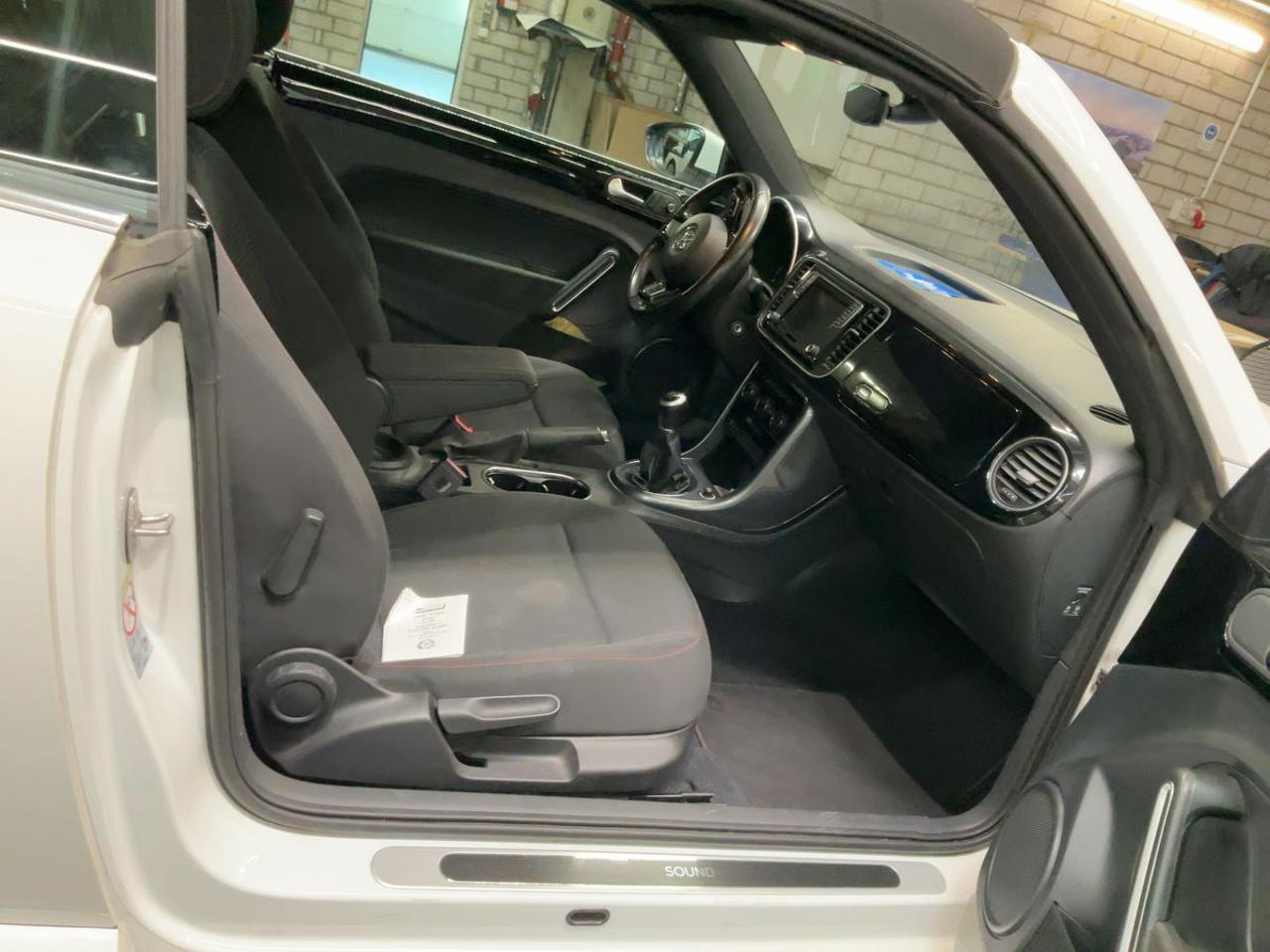 Maggiolino Cabrio 1.2 TSI Sound - immagine 6