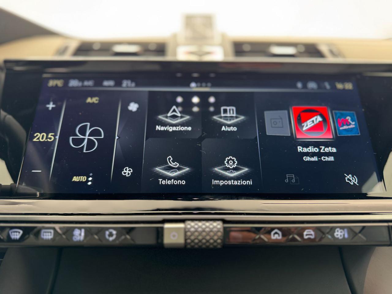 DS AUTOMOBILES DS 7 BlueHDi 130cv Esprit de Voyage (Pelle/Auto/APP) - 29