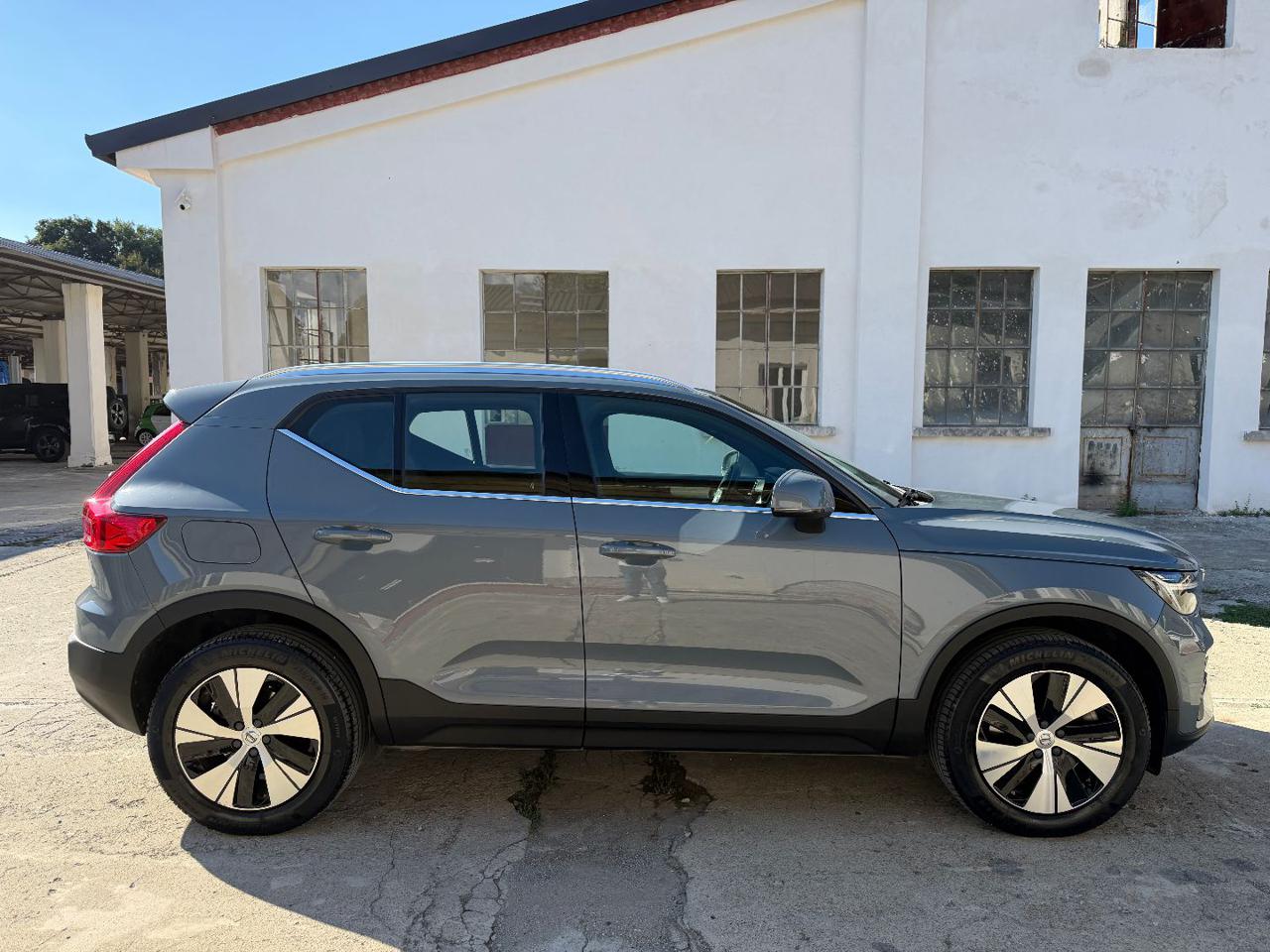 VOLVO XC40 T4 Recharge Plug-in Hybrid automatico Core - 4