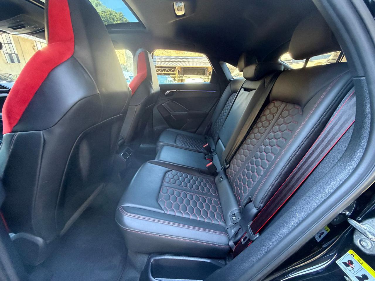 AUDI RS Q3 SPB quattro S tronic - 12