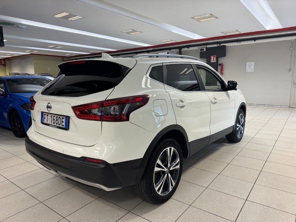 NISSAN Qashqai 1.2 DIG-T N-Connecta - 5