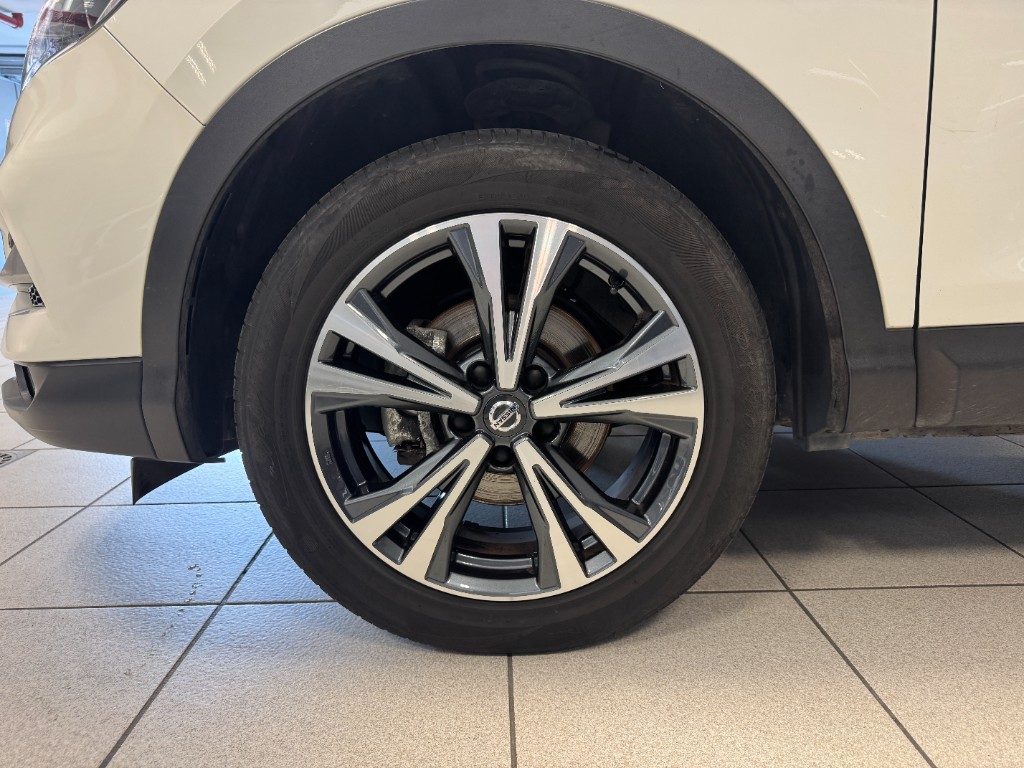 NISSAN Qashqai 1.2 DIG-T N-Connecta - 6