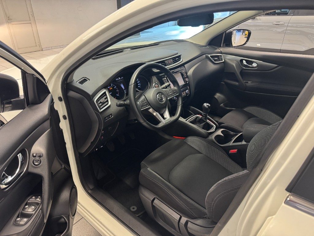 NISSAN Qashqai 1.2 DIG-T N-Connecta - 7