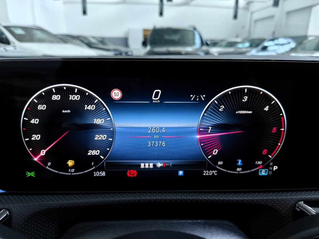 MERCEDES-BENZ A 180 d Automatic AMG Line Advanced Plus - 8