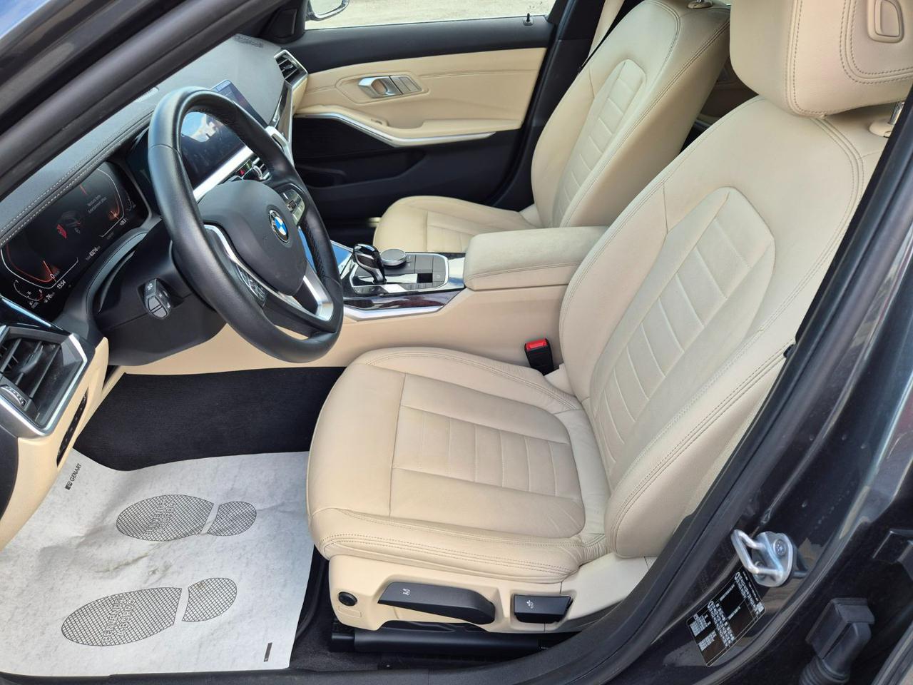 BMW 318 d Touring Luxury Aut. - 9