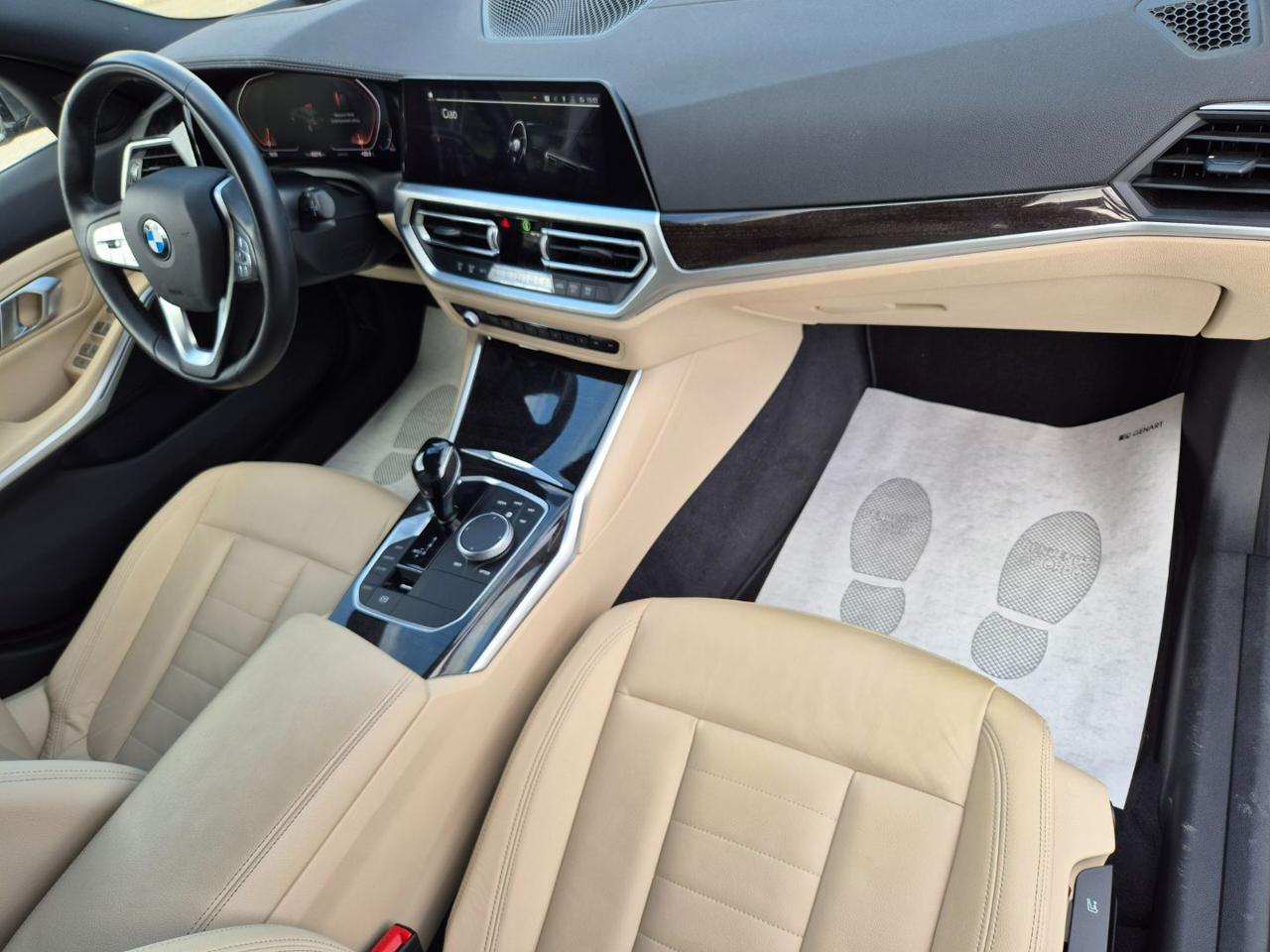 BMW 318 d Touring Luxury Aut. - 15