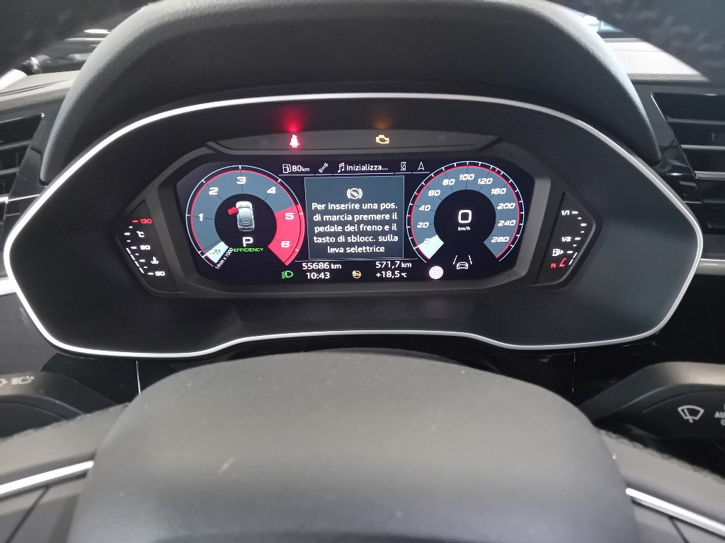 Clicca per ingrandire Q3 - SPB 35 TDI S tronic S line edition PELLE NERA