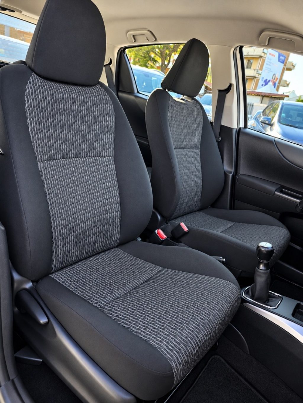 TOYOTA Yaris 1.0 5 Porte Lounge Retrocamera Neo Patentati - 11