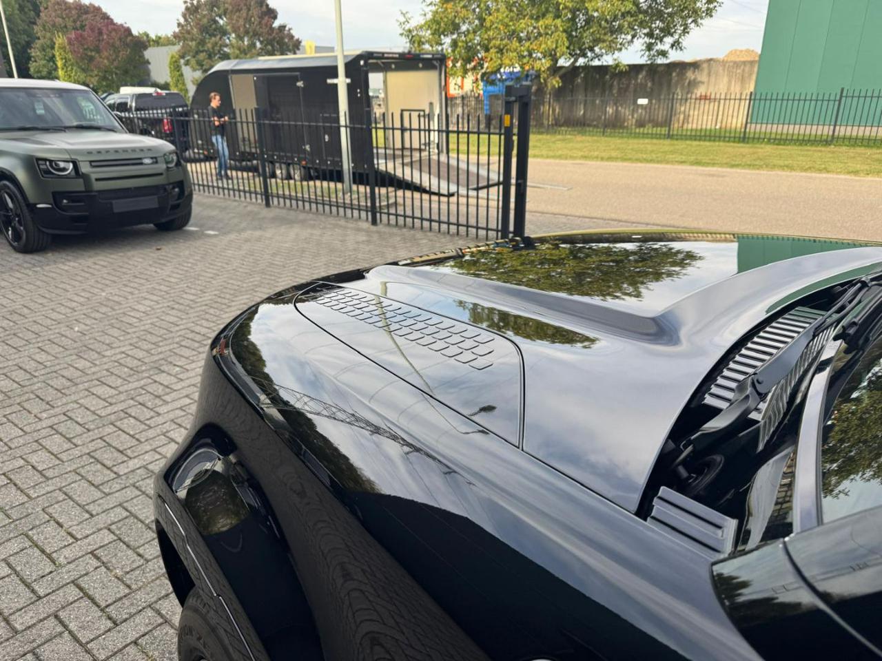 LAND ROVER Defender 110 P300 E HYBRID AWD Auto X-Dynamic SE - 15