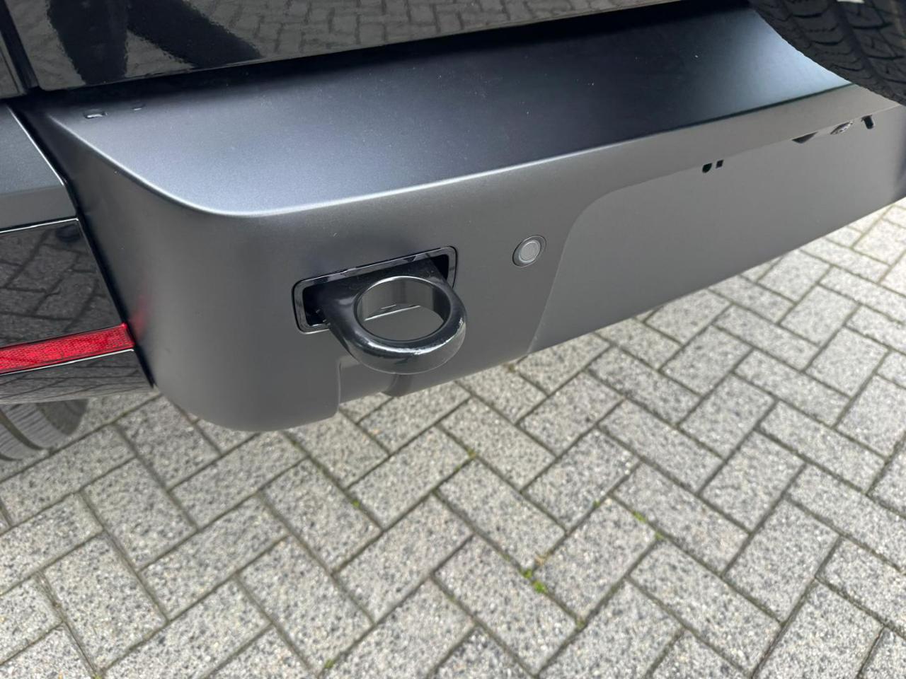 LAND ROVER Defender 110 P300 E HYBRID AWD Auto X-Dynamic SE - 19