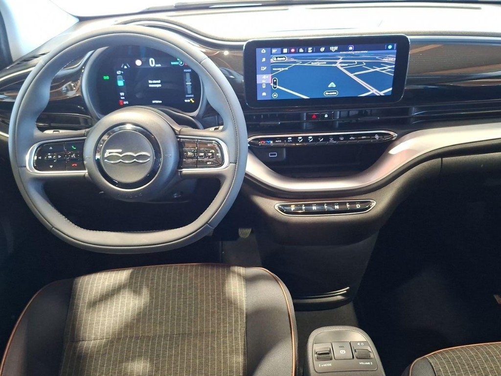 FIAT 500e Berlina 42 kWh Icon - 7
