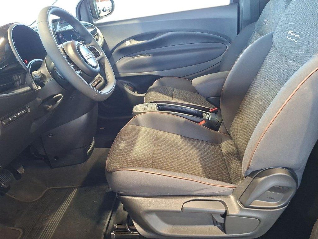 FIAT 500e Berlina 42 kWh Icon - 8