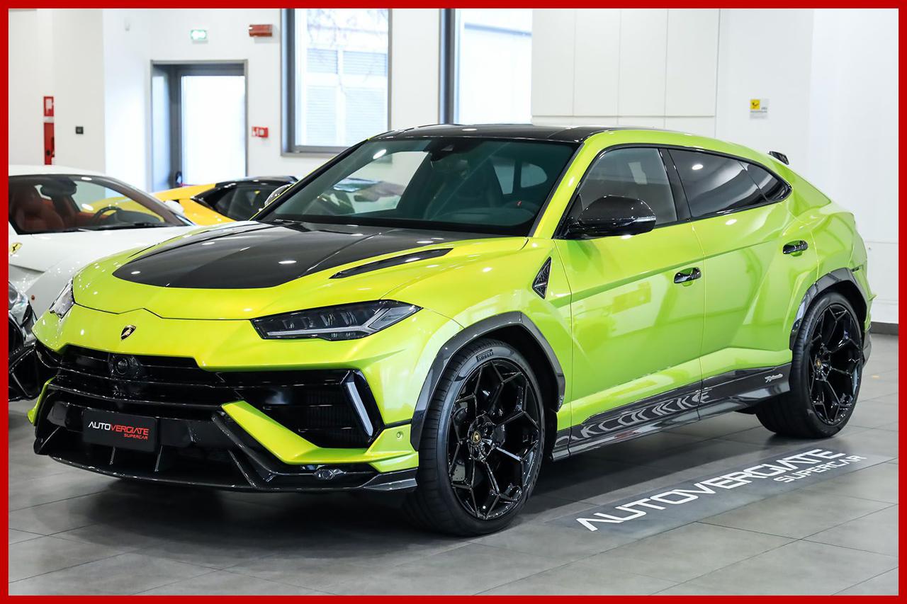 LAMBORGHINI URUS PERFORMANTE