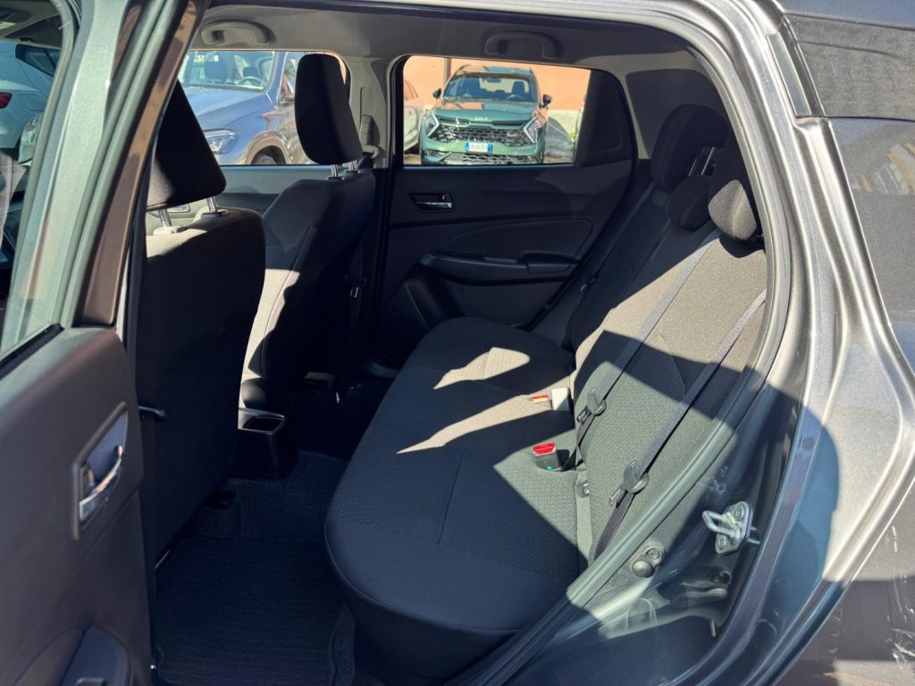 SUZUKI Swift 1.2 Hybrid CVT Top - 17
