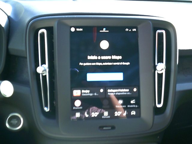 VOLVO XC40 B3 automatico Essential