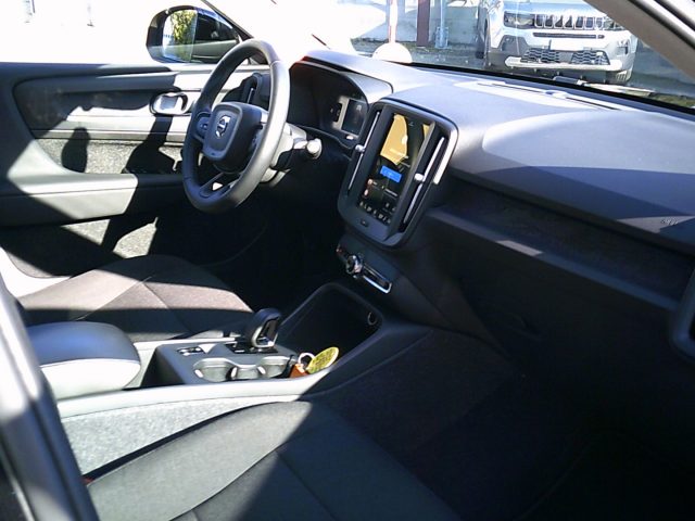 VOLVO XC40 B3 automatico Essential