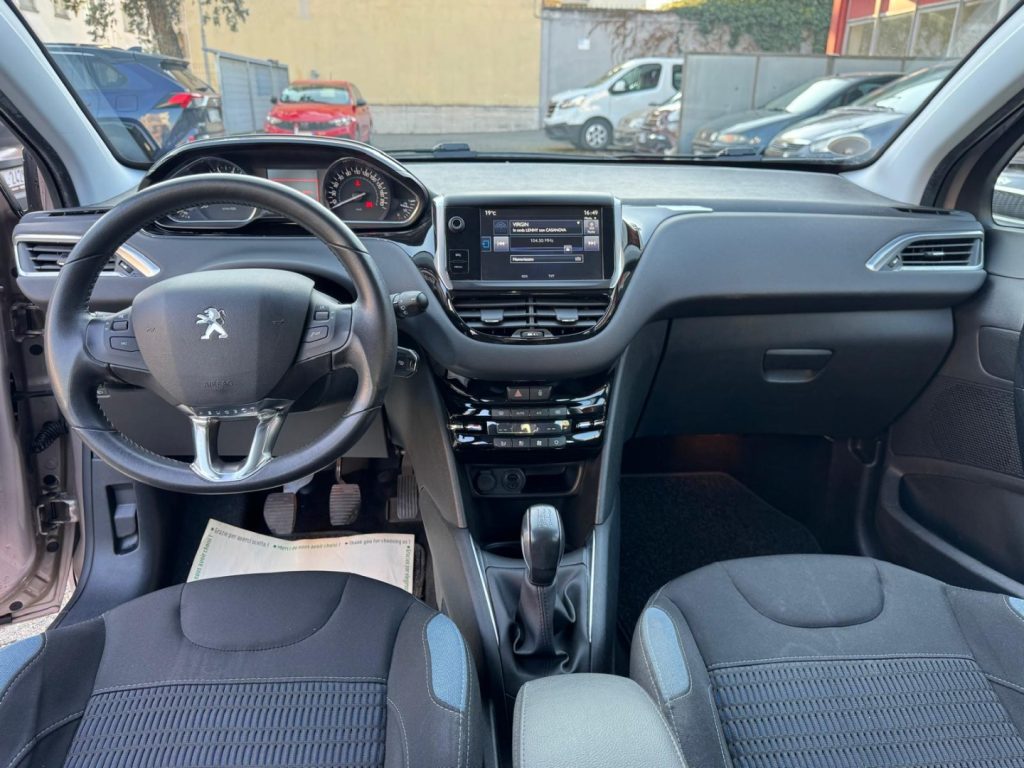 PEUGEOT 208 1° serie PureTech 82 5 porte Allure - 8