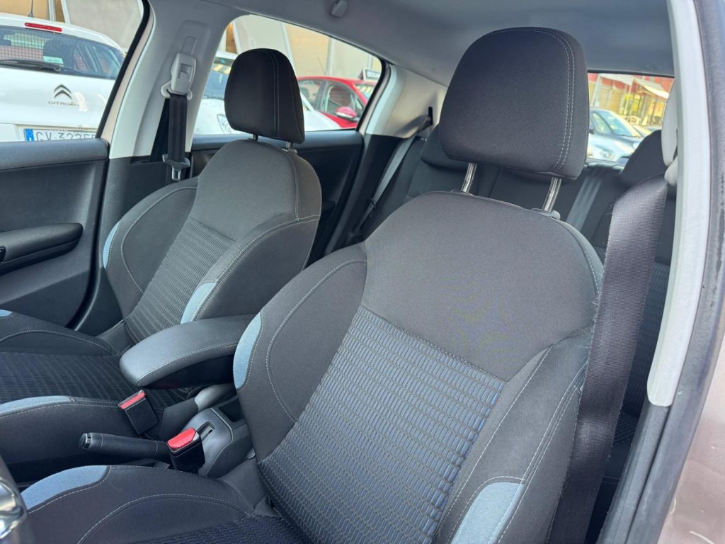 PEUGEOT 208 1° serie PureTech 82 5 porte Allure - 14