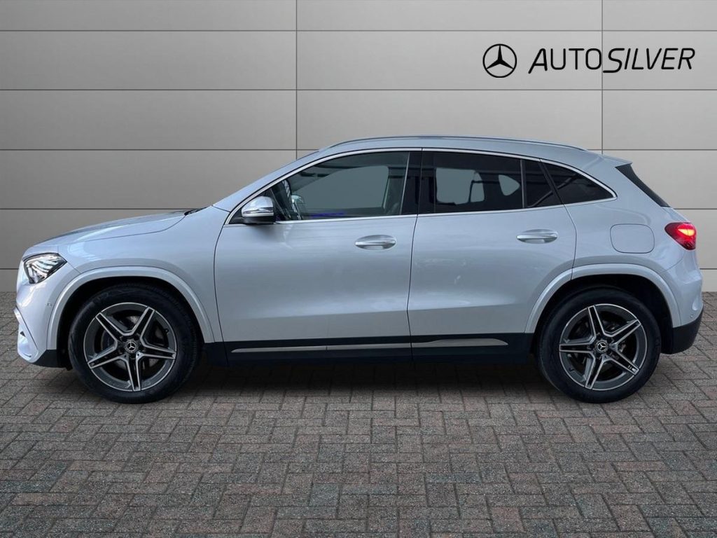 MERCEDES-BENZ GLA 200 d Automatic AMG Line Advanced Plus - 6