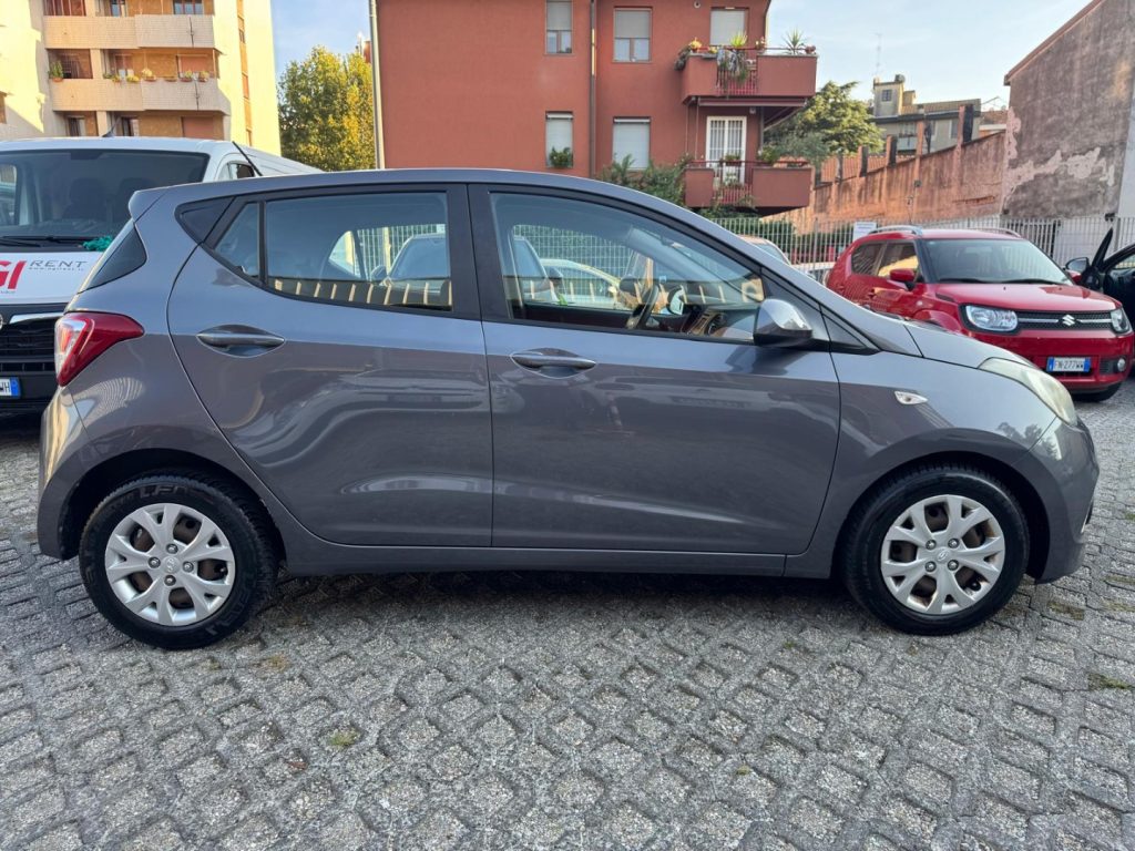 HYUNDAI i10 1.0 LPGI Econext Login - 7