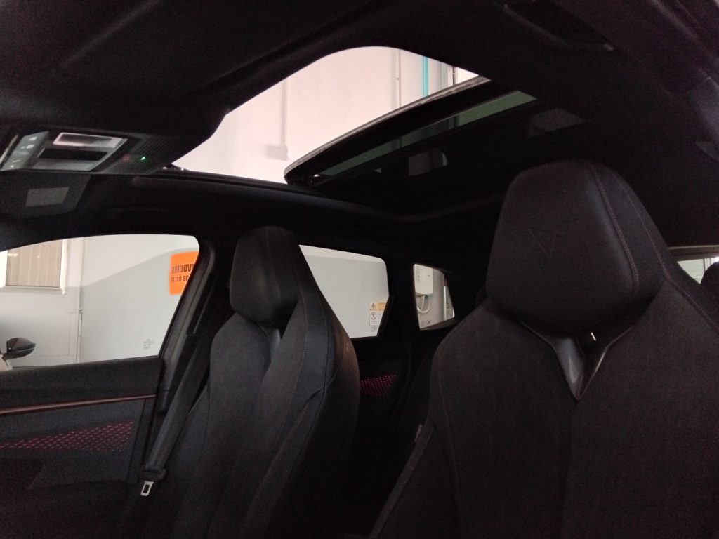 CUPRA Terramar 1.5 e-Hybrid DSG - 36