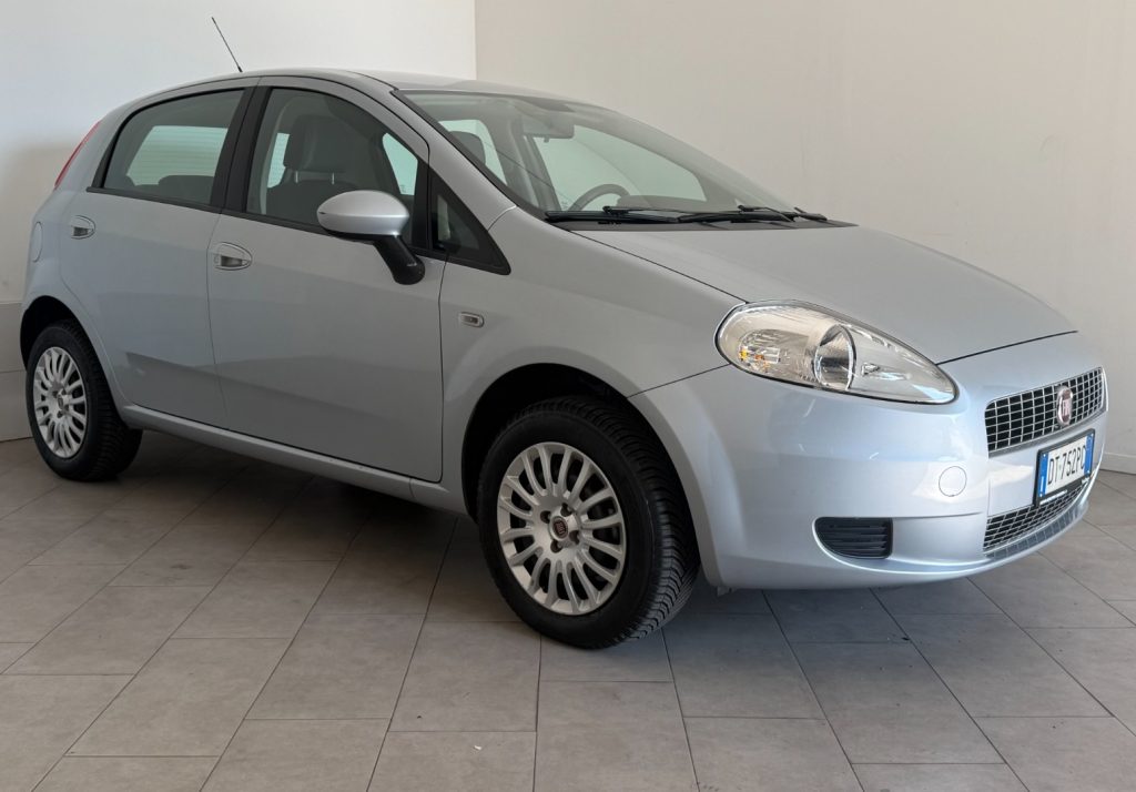 FIAT Grande Punto 1.4 5 porte Dynamic Natural Power - 3