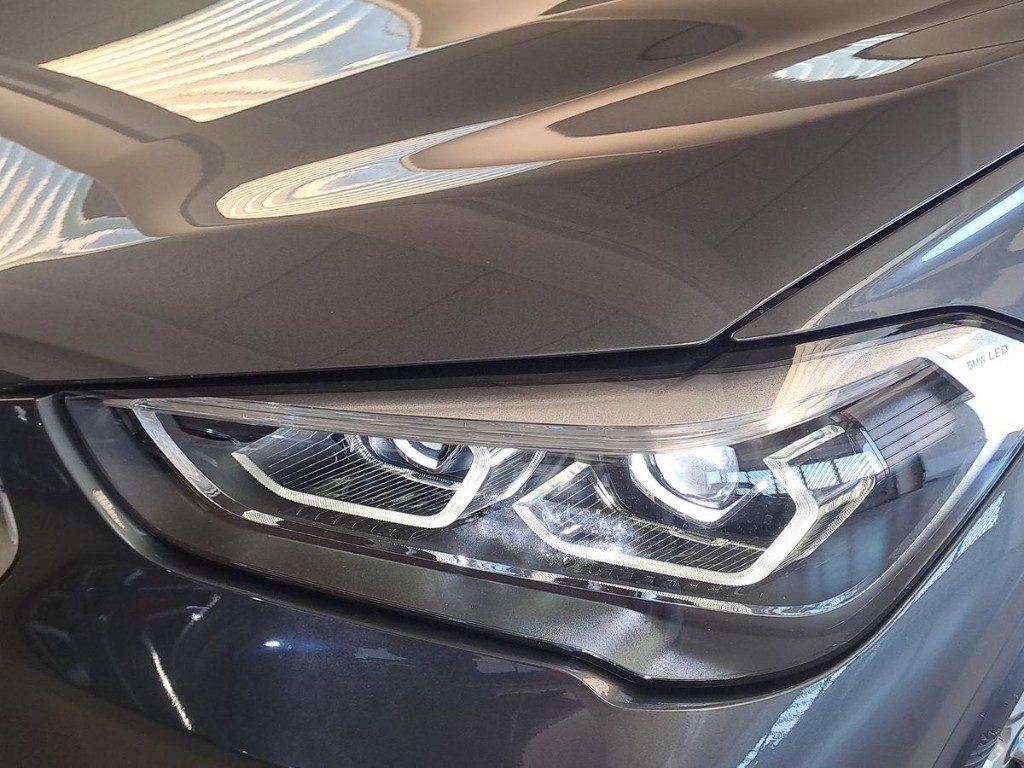 BMW X1 xDrive20d Business Advantage Aut. + Tetto apr. - 6